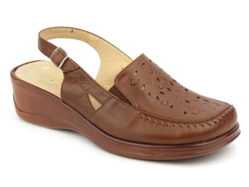 Wygodne sandały damskie ze skóry licowej - Agxbut 181, brązowe